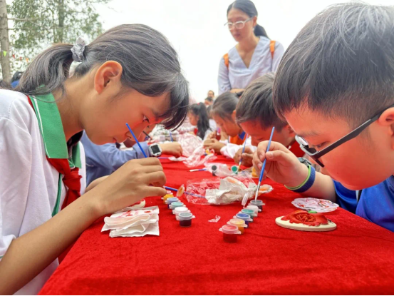 （政府網(wǎng)站信息稿）英雄花開英雄城 初心如炬永傳承初心如炬永傳承”系列活動(dòng)圓滿收官464.png