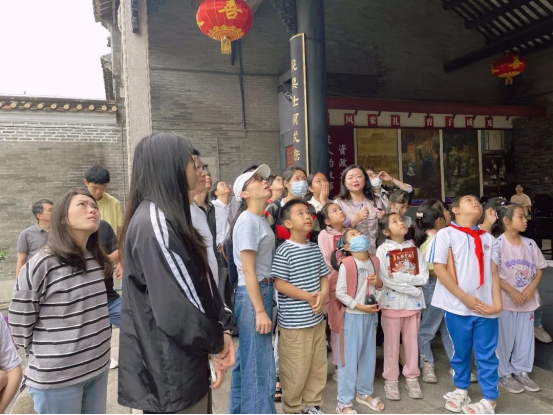 【信息稿】花都區(qū)博物館舉辦“平凡榮光 歲月頌歌”勞動(dòng)節(jié)活動(dòng)738.png