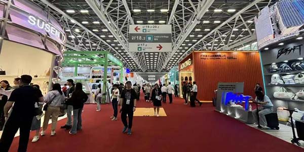 花都224家企業參展、670個展位的規模再度領跑全市，意向采購金額達6.06億美元  廣交會強勢“吸金”