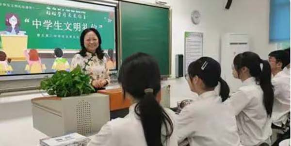 多名學生在花都圓夢清華北大