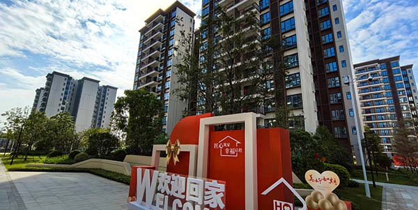 白云國際機場三期擴建工程安置房集中交付活動在花都舉行    讓搬遷群眾安居樂業(yè)